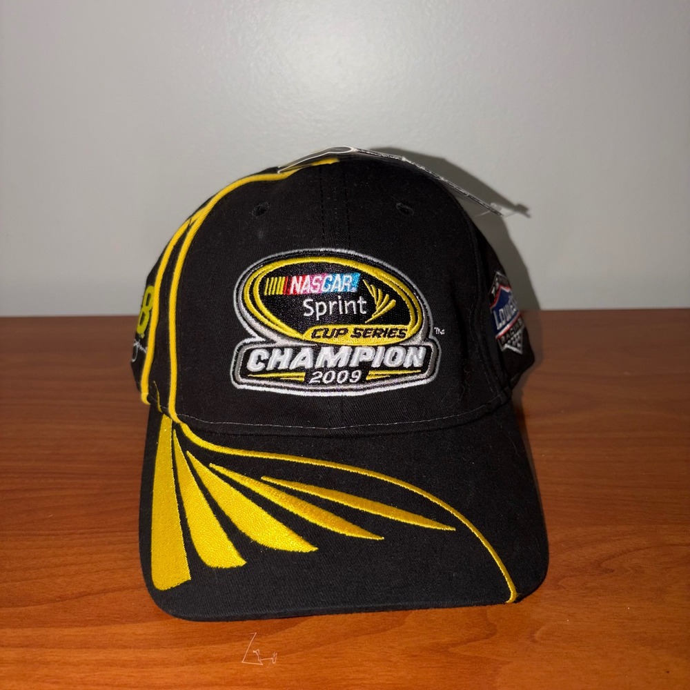 NASCAR Chase Authentics Jimmie Johnson 2009 Sprint Cup Champion Hat Black NWT